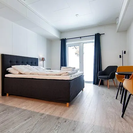 Lovely Serviced In Lofoten! アパート